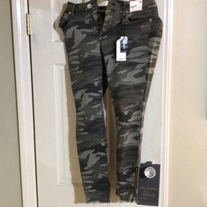 EXPRESS Boys Camouflage Jeans